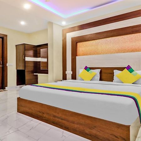 Itsy Hotels Royal Residency Sohana Екстер'єр фото