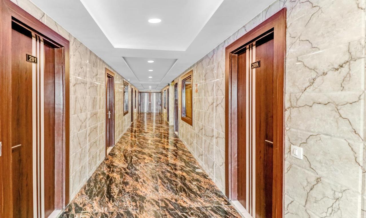 Itsy Hotels Royal Residency Sohana Екстер'єр фото