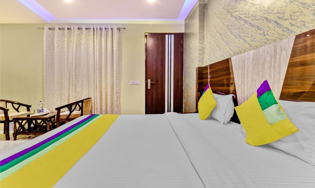 Itsy Hotels Royal Residency Sohana Екстер'єр фото