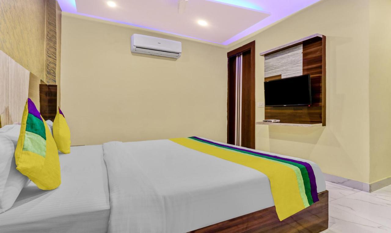 Itsy Hotels Royal Residency Sohana Екстер'єр фото